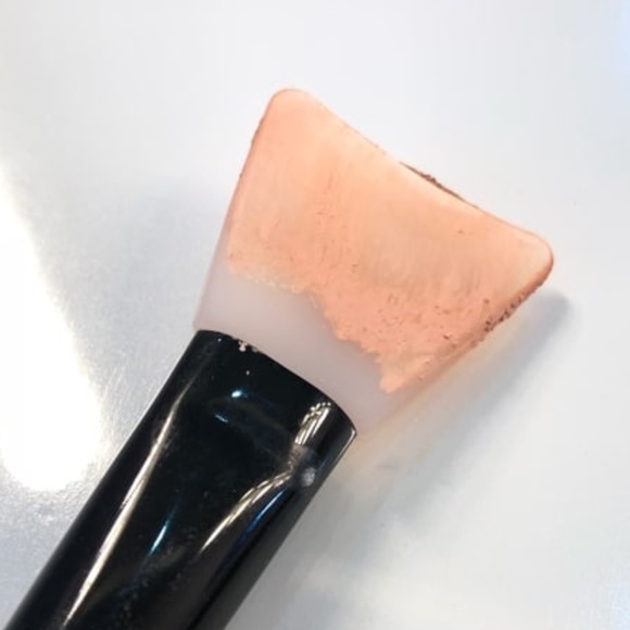 Silicon Makeup Brush - Picture 12 of 12
